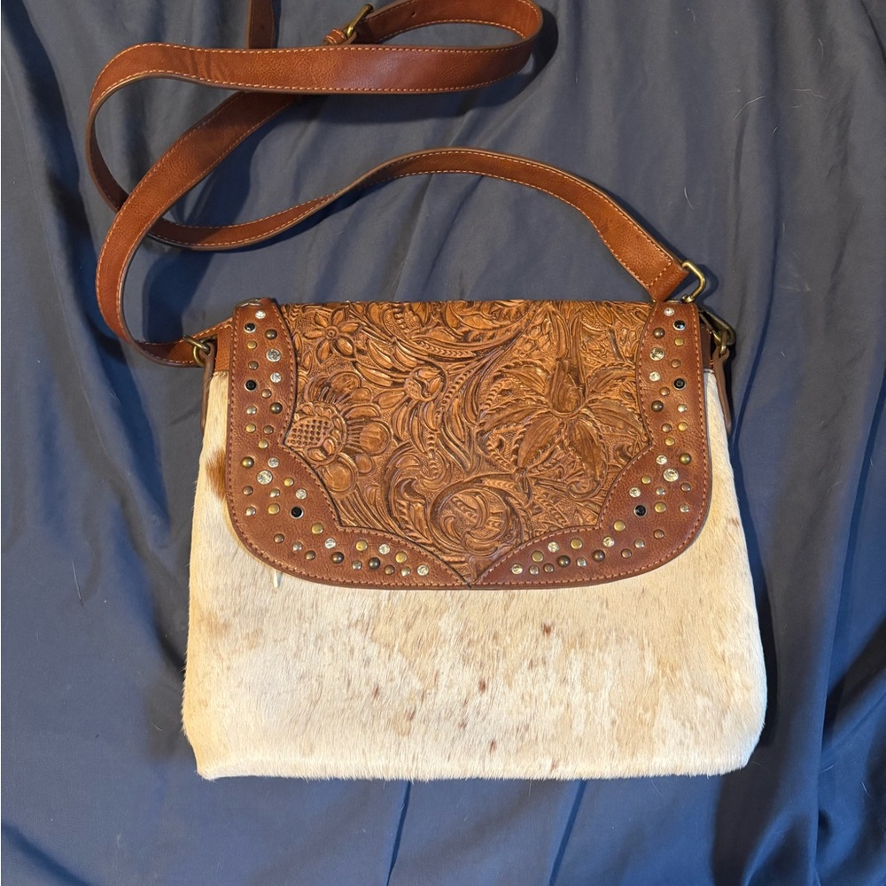 Cow skin Brown and Tan Leather Shoulder Bag